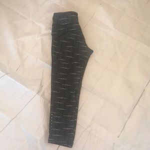 Cropped workout leggings